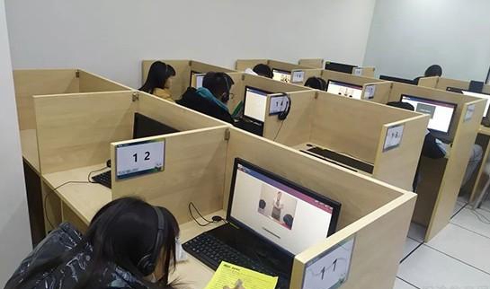 新东方托福模拟机考实景图