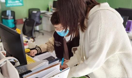 杭州新东方学校上课实景