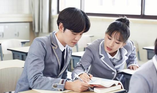 郑州新东方优能中学