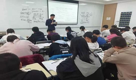 郑州新东方优能中学