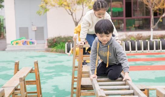 淮安金色雨林老师介绍